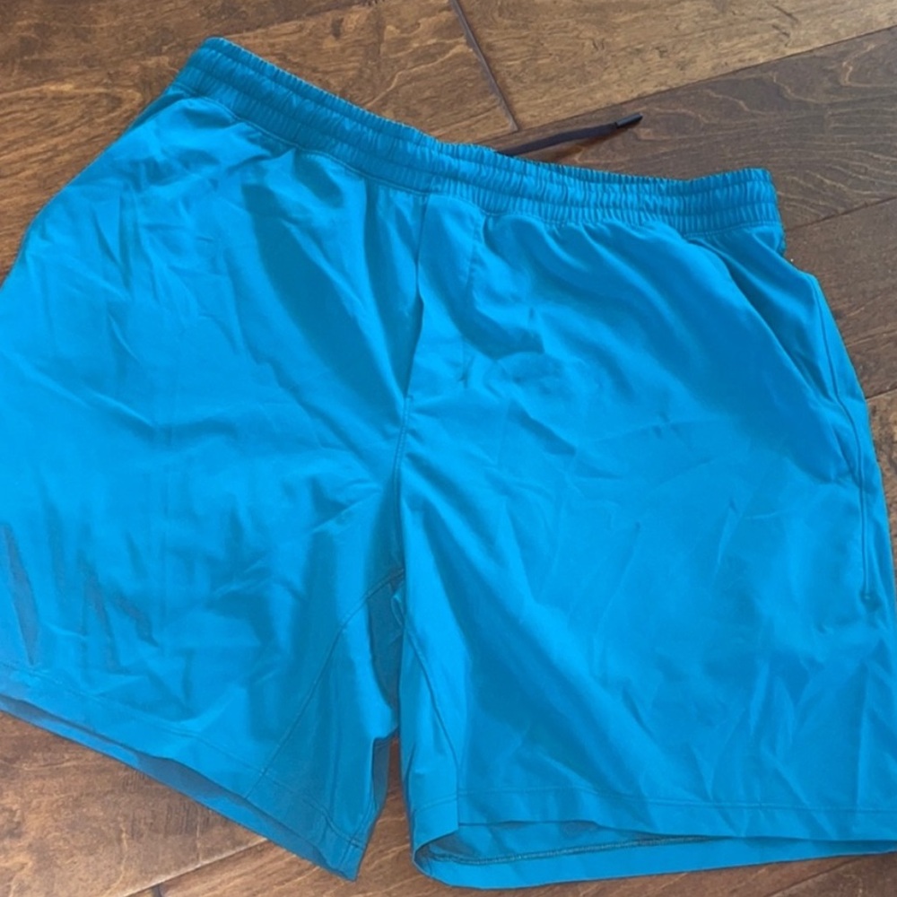 Lululemon men’s shorts